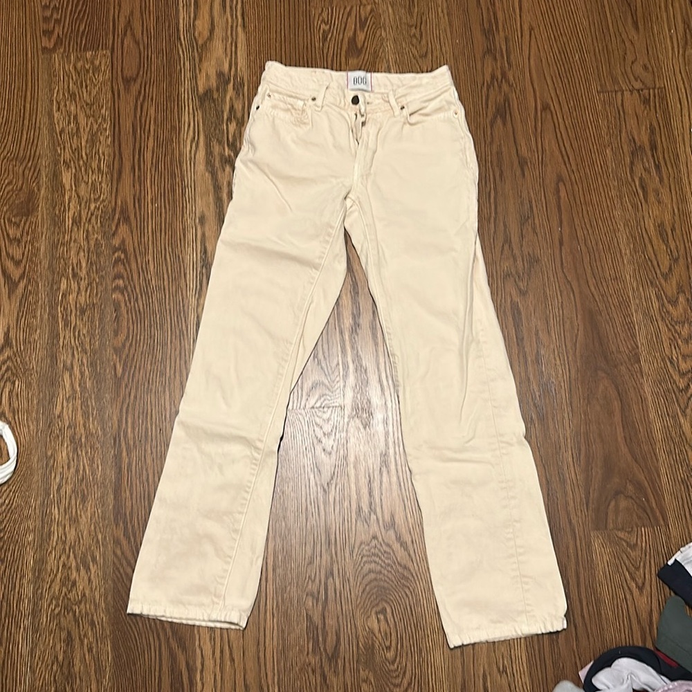 URBAN OUTFITTERS BDG straight leg boot cut ish cream jeans